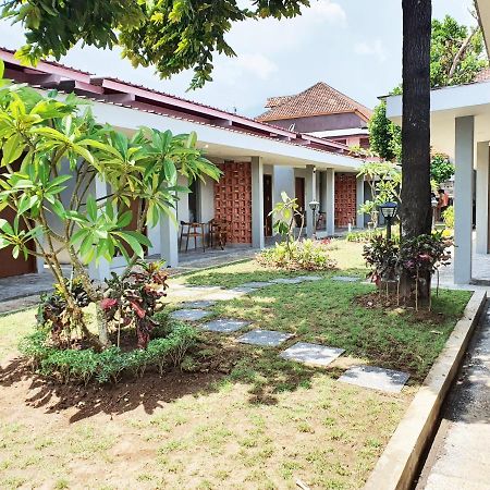 Sanur Agung Suite Exterior photo