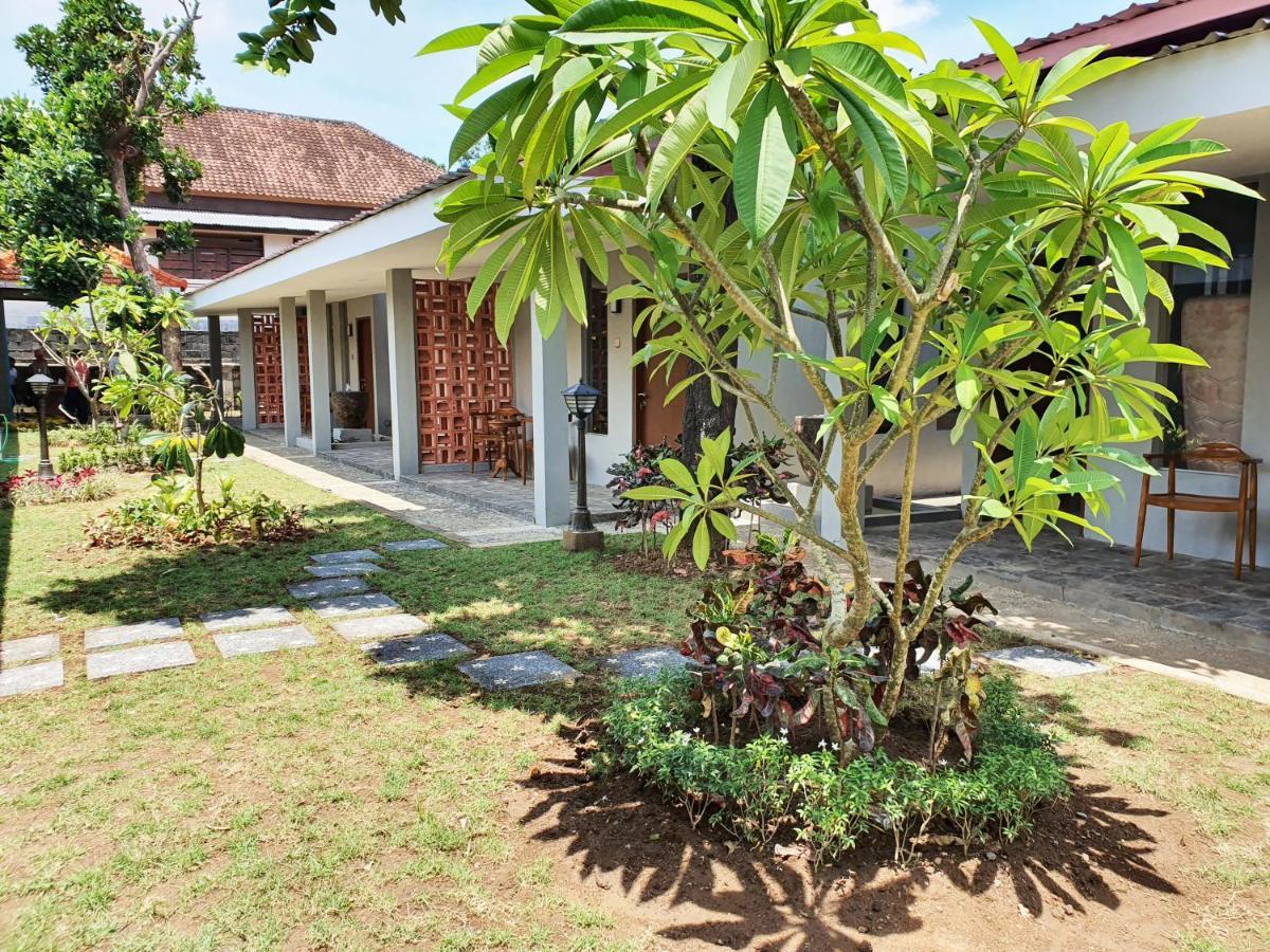 Sanur Agung Suite Exterior photo